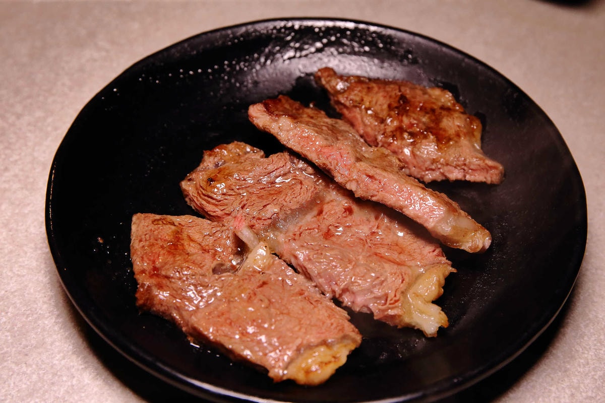 【食。台北】火之舞蓁品燒 和牛放題〜東區燒烤吃到飽。就是要大口吃肉其餘免談!肉食主義者必訪餐廳!