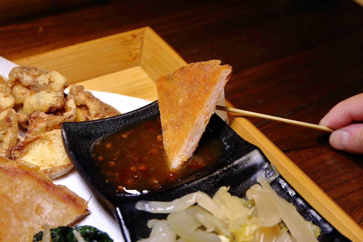 【食。三重】炸去啃 職人炸物〜這攤鹹酥雞超狂！全台首創內用鹹酥雞餐廳，宵夜首選，好吃又不油膩！