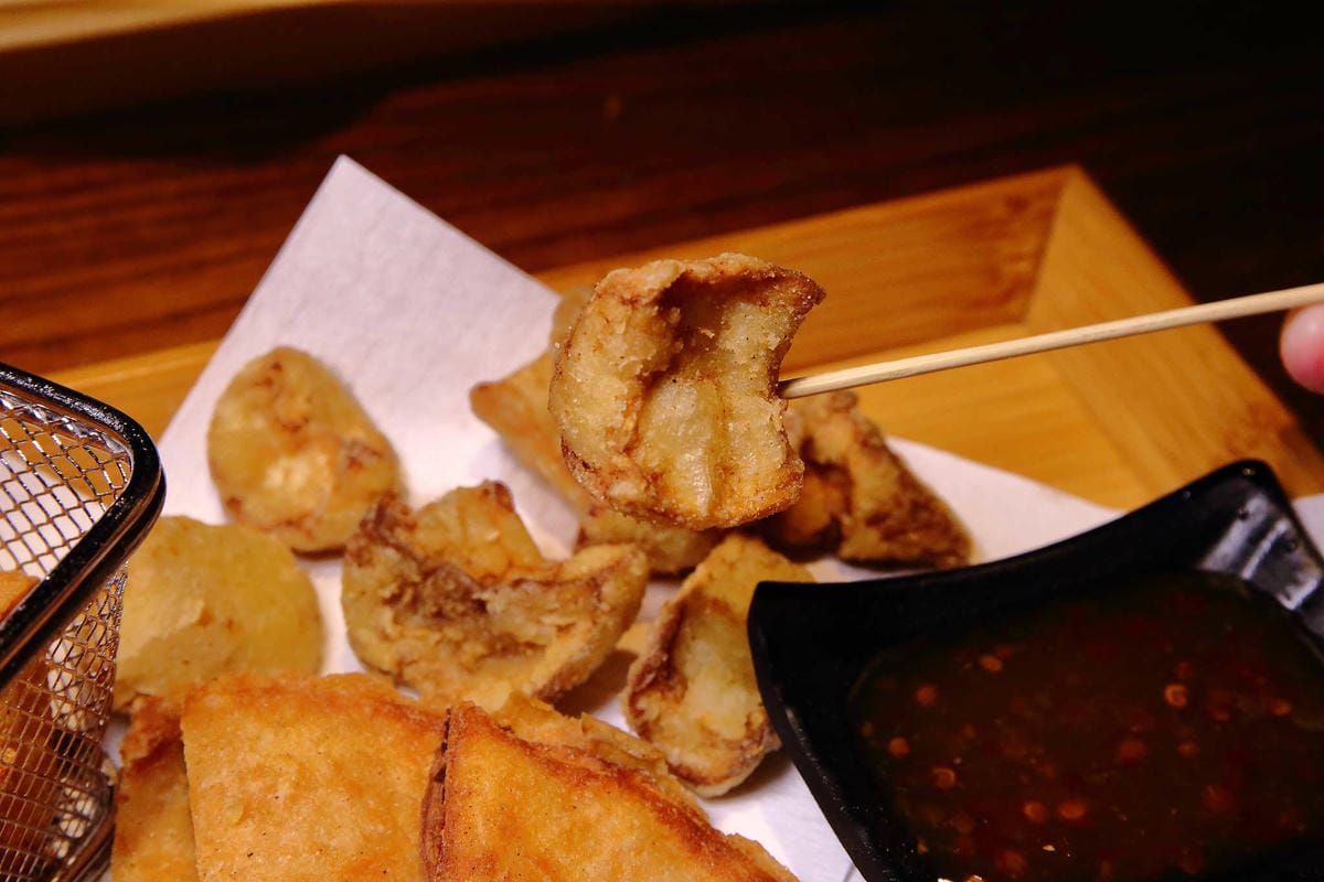 【食。三重】炸去啃 職人炸物〜這攤鹹酥雞超狂！全台首創內用鹹酥雞餐廳，宵夜首選，好吃又不油膩！