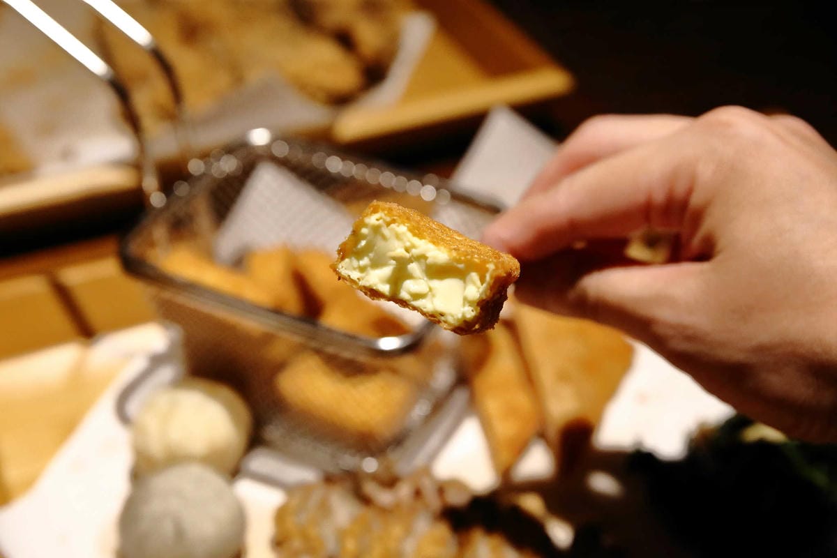 【食。三重】炸去啃 職人炸物〜這攤鹹酥雞超狂！全台首創內用鹹酥雞餐廳，宵夜首選，好吃又不油膩！