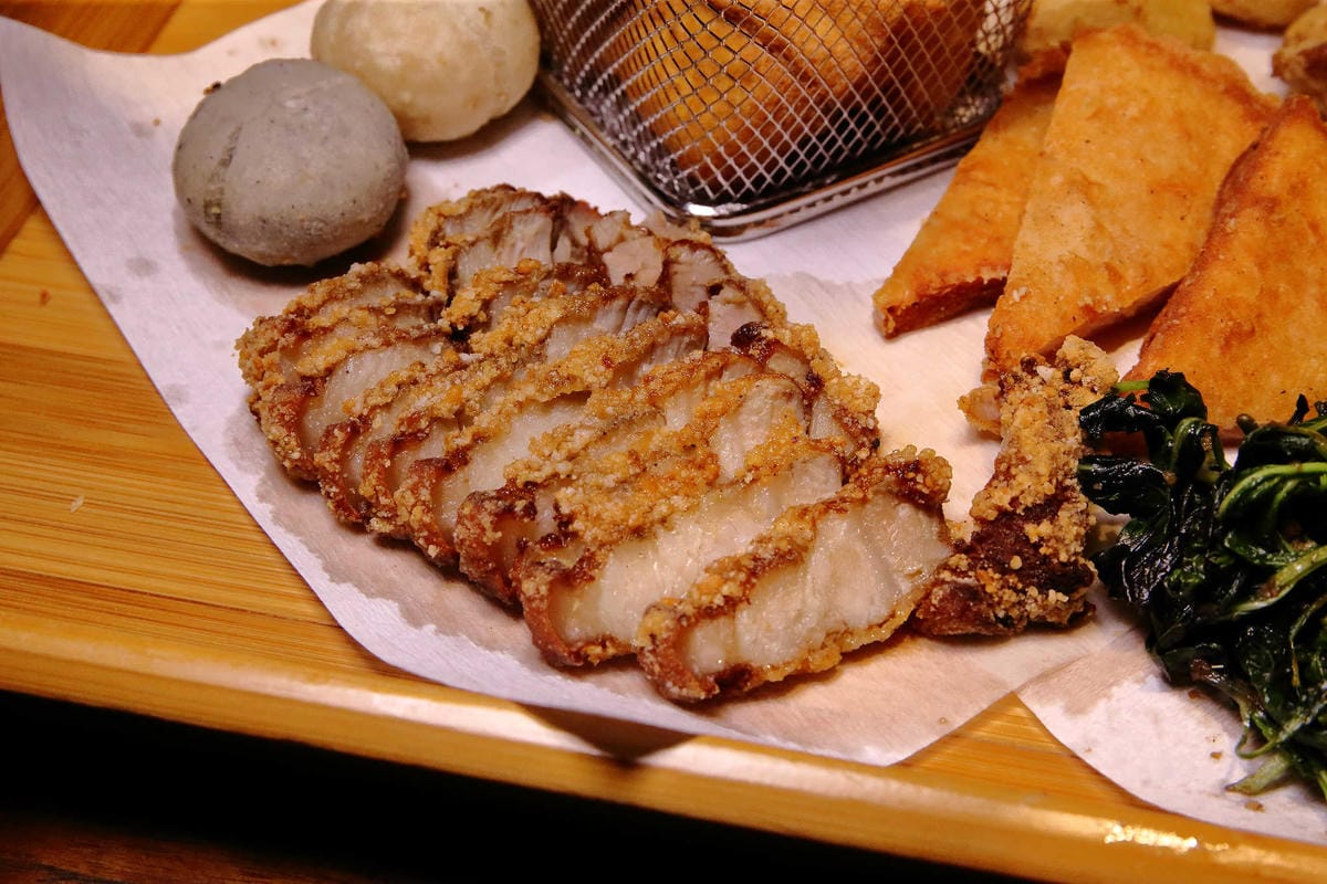 【食。三重】炸去啃 職人炸物〜這攤鹹酥雞超狂！全台首創內用鹹酥雞餐廳，宵夜首選，好吃又不油膩！