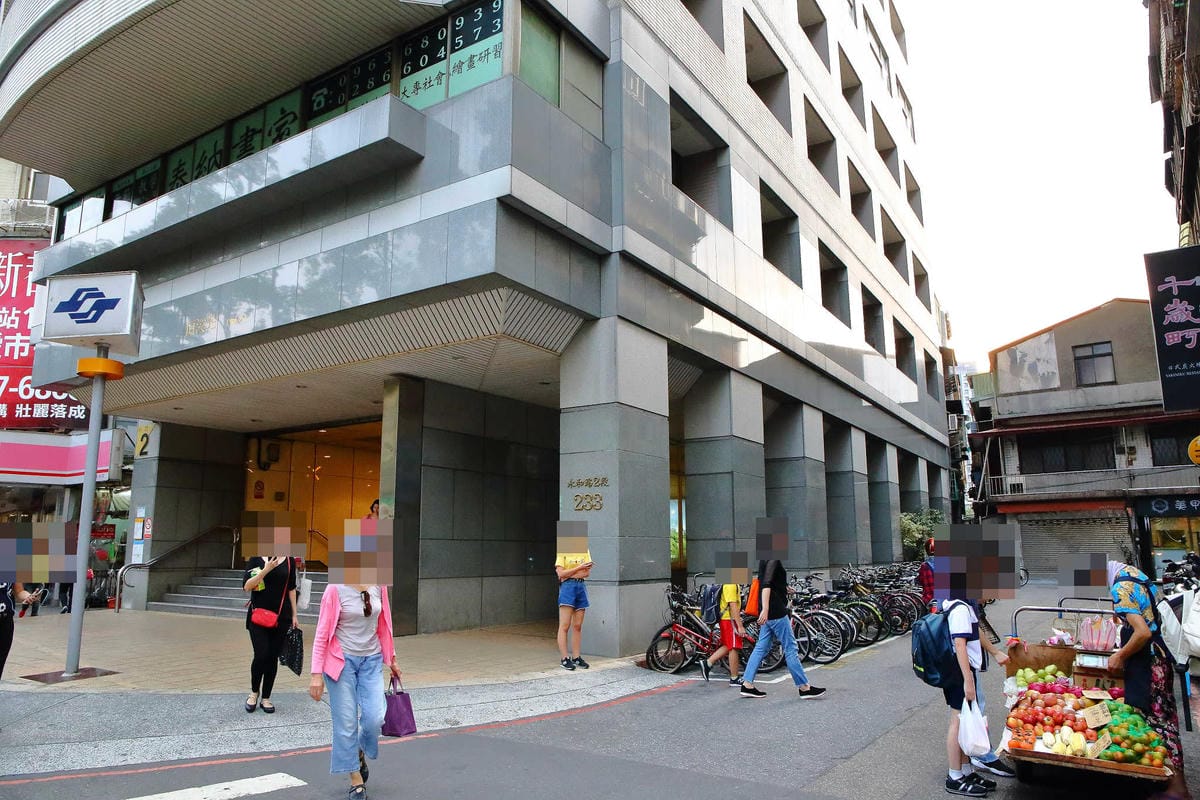 【食。永和】A董廚房〜永和隱密巷弄美食。終極美味健康糙米粥，來自宜蘭媽媽的手路菜！