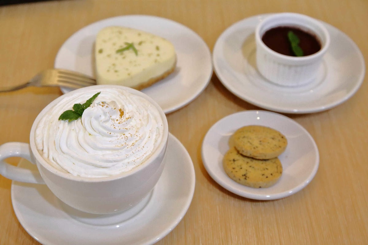 【食。桃園】三姑的店〜桃園鬆餅下午茶餐廳推薦。夢幻系甜點,IG打卡超好拍!下午茶/無線wifi/免費插座/不限時(已歇業)