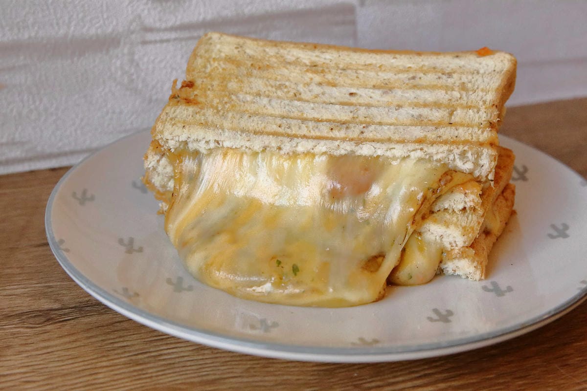 【食。台北】日安 Ciao〜古亭/早午餐帕尼尼。起司瀑布的邪惡美食！