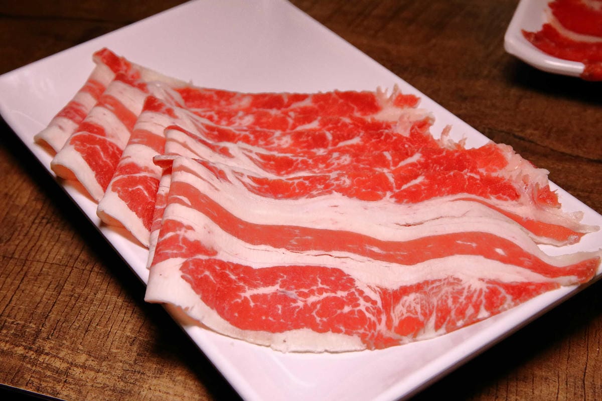 【食。永和】古城頂級海鮮鴛鴦火鍋〜永和吃到飽鴛鴦麻辣火鍋。寧願胖也不願意錯過樂華夜市美食(已歇業)