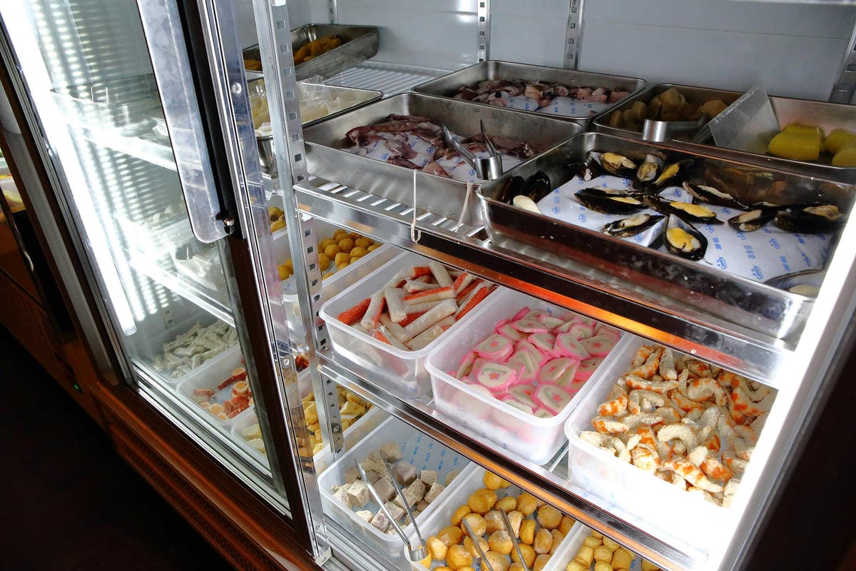 【食。永和】古城頂級海鮮鴛鴦火鍋〜永和吃到飽鴛鴦麻辣火鍋。寧願胖也不願意錯過樂華夜市美食(已歇業)