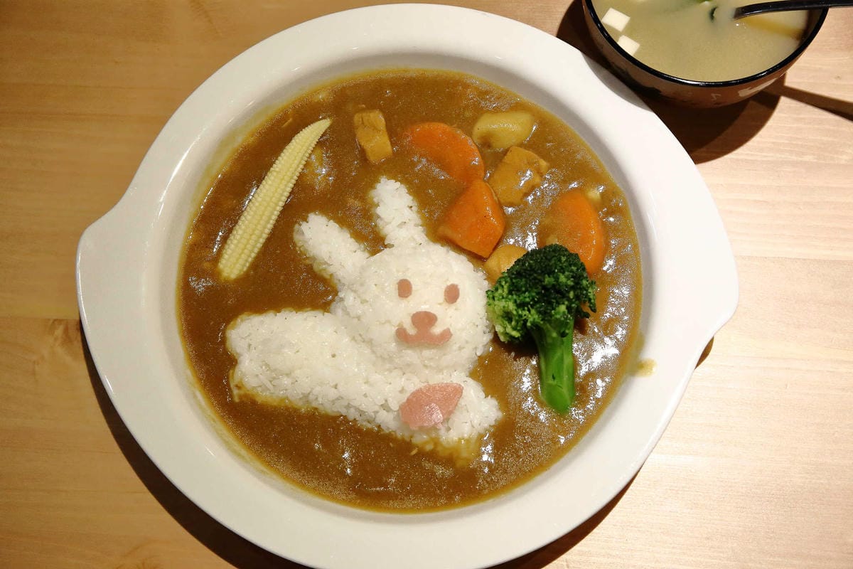 【食。台北】萌萌食堂〜民權西路站/早午餐輕食。超可愛的日式雜貨小屋，好想整間店扛回家，可愛店狗、店兔陪伴消磨美好時光…