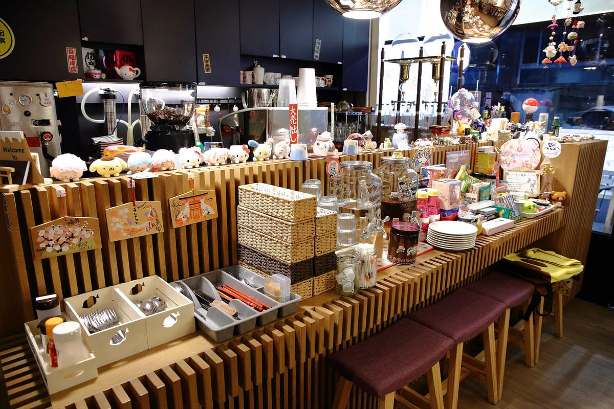 【食。台北】萌萌食堂〜民權西路站/早午餐輕食。超可愛的日式雜貨小屋，好想整間店扛回家，可愛店狗、店兔陪伴消磨美好時光…