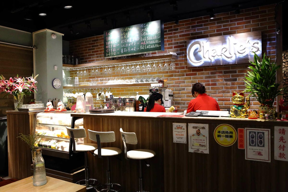 【食。新莊】查理士義式廚坊〜只有內行人才知道的巷弄美食，CP值超高的義大利麵