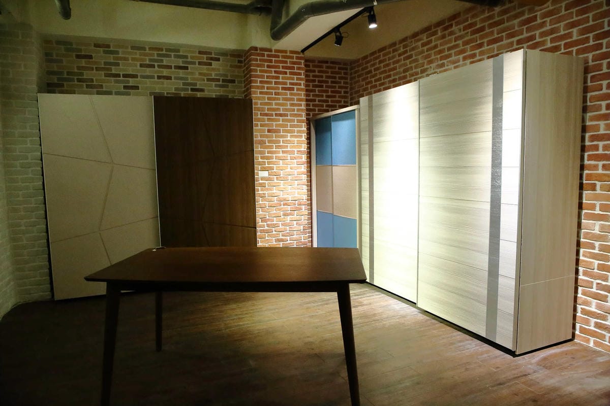 【萬華家具店推薦】億家具批發倉庫〜工廠直營、零售批發價‎、客