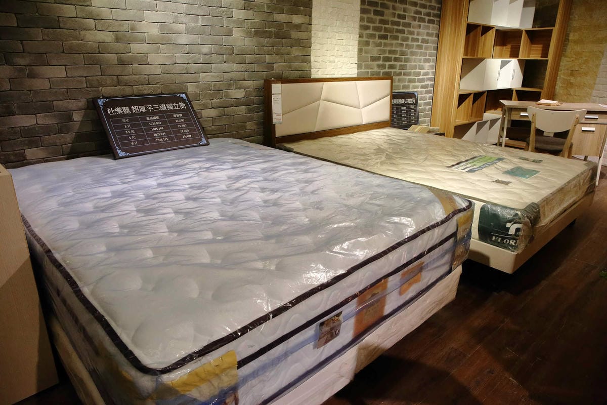 【萬華家具店推薦】億家具批發倉庫〜工廠直營、零售批發價‎、客