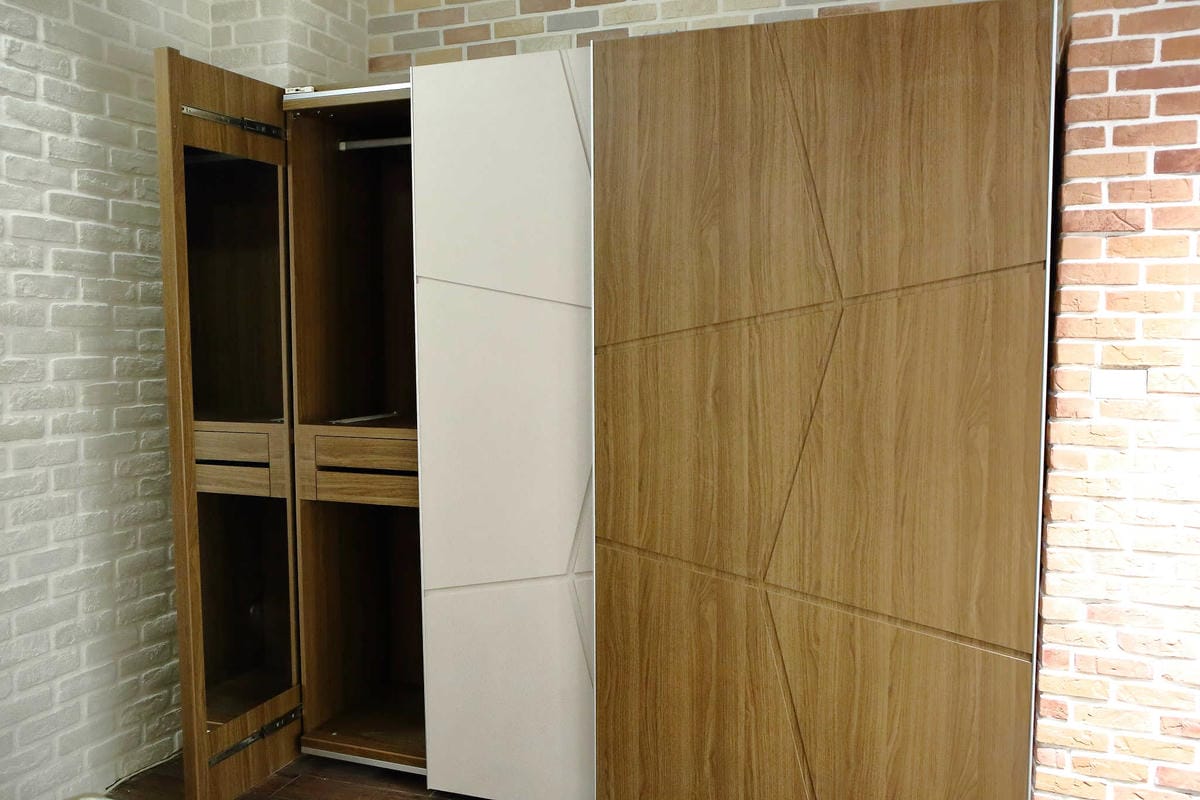 【萬華家具店推薦】億家具批發倉庫〜工廠直營、零售批發價‎、客