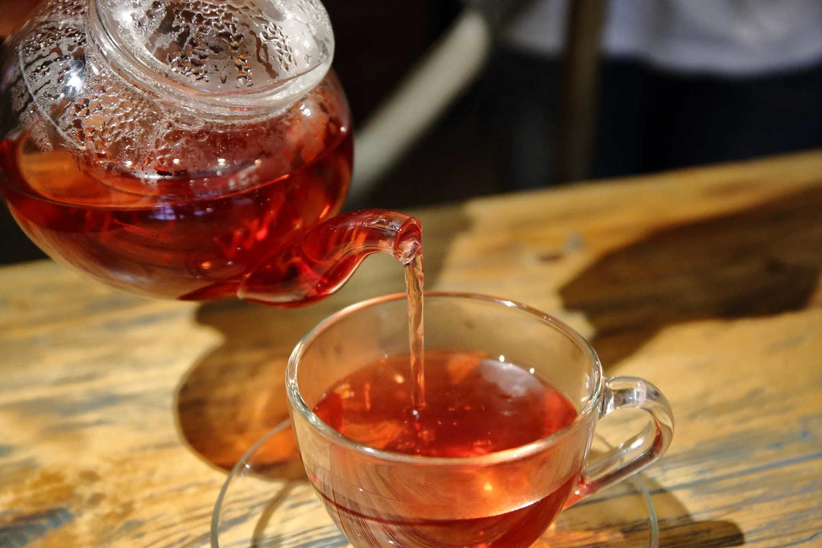 【食。台北】Chill burger 鬆飽〜忠孝復興/漢堡。讓人追著跑的知名餐車轉型，多汁美味愛吃漢堡者必吃！