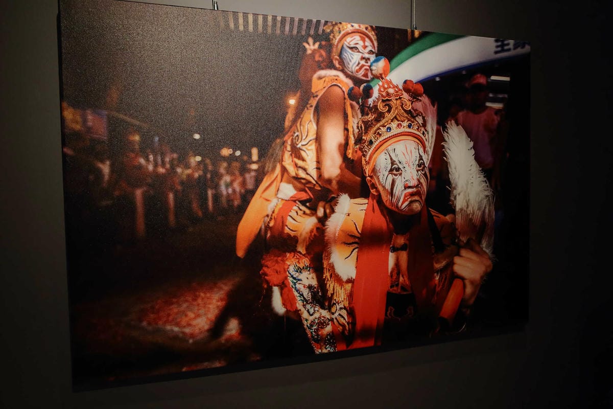 【食。台北】Chill burger 鬆飽〜忠孝復興/漢堡。讓人追著跑的知名餐車轉型，多汁美味愛吃漢堡者必吃！