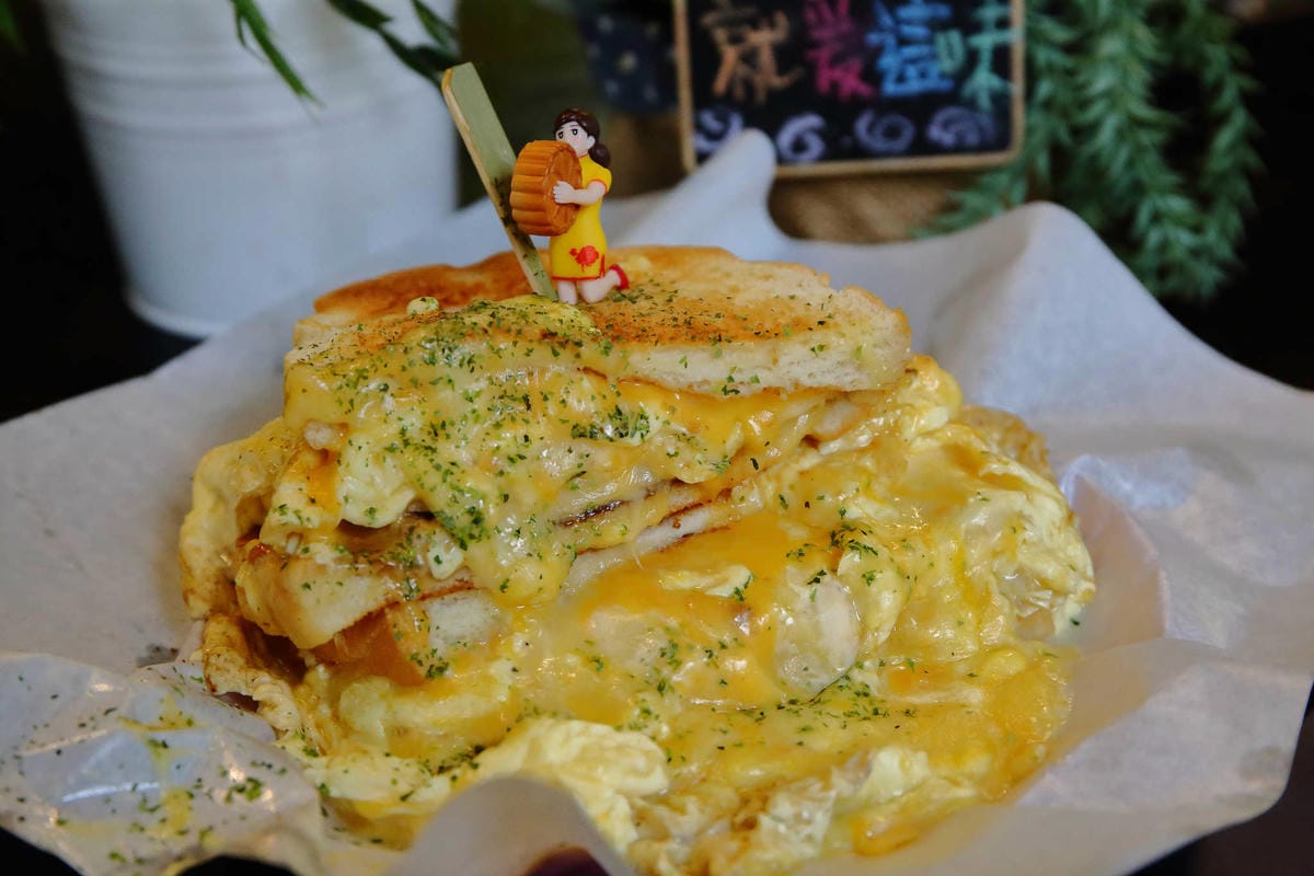 【食。萬華】金花碳烤吐司專賣〜台北人氣碳烤土司。西門町必吃早餐，起司控必看！不吃會後悔喲！