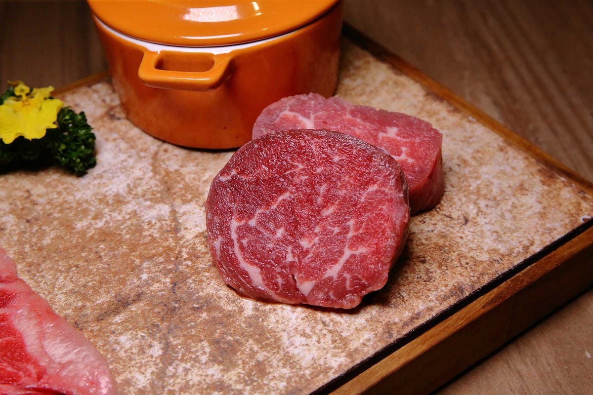 【食。台北】牧島燒肉專門店〜信義區燒烤推薦！多種精緻燒肉套餐，老饕必吃！(全新菜單全省出爐)