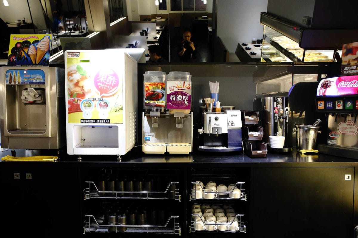 【食。中壢】健康主義精緻火鍋〜399元起平價壽喜燒吃到飽！野菜、頂級現切肉盤讓你吃到爽，CP值太高！(已歇業)