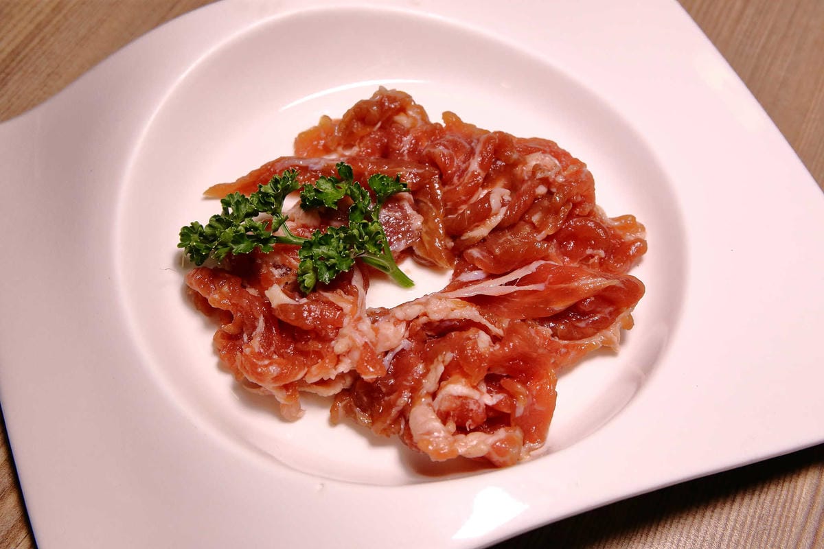 【食。中壢】健康主義精緻火鍋〜399元起平價壽喜燒吃到飽！野菜、頂級現切肉盤讓你吃到爽，CP值太高！(已歇業)