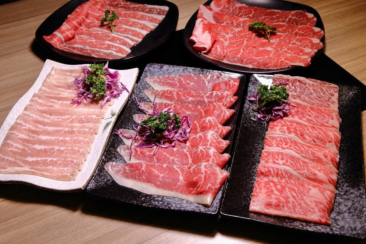 【食。中壢】健康主義精緻火鍋〜399元起平價壽喜燒吃到飽！野菜、頂級現切肉盤讓你吃到爽，CP值太高！(已歇業)