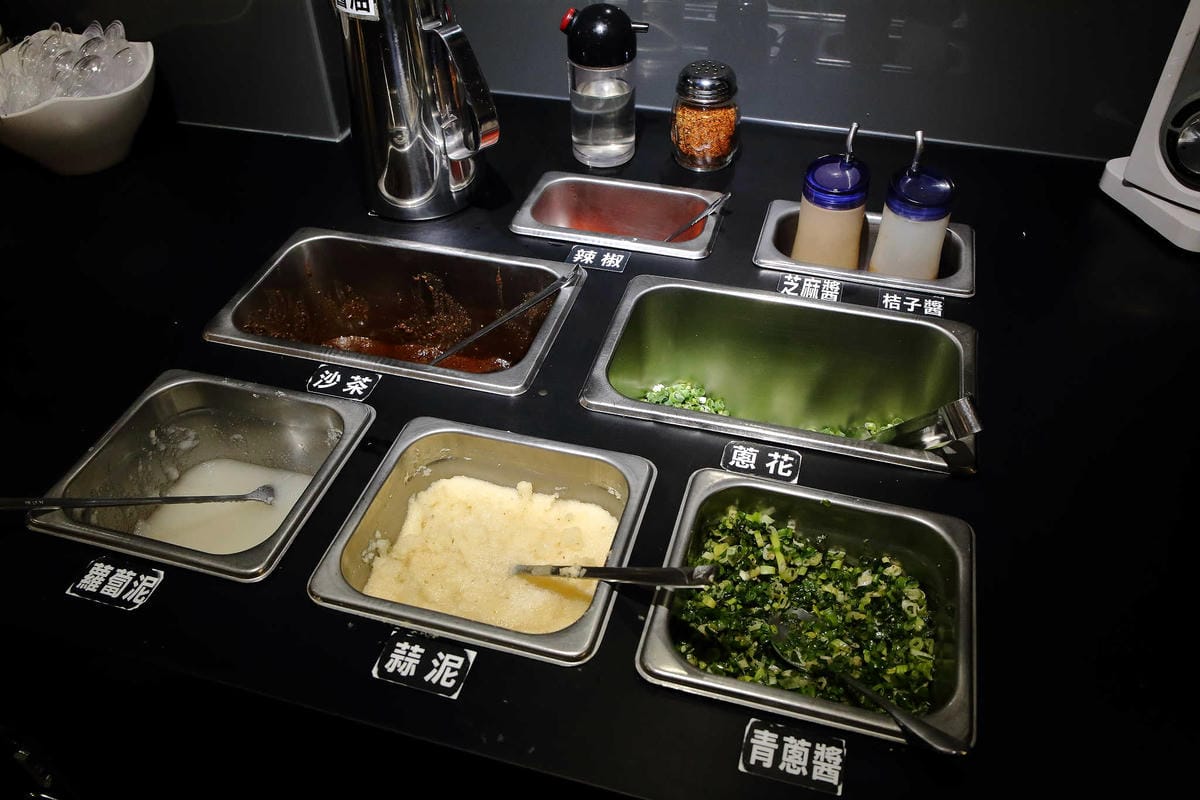 【食。中壢】健康主義精緻火鍋〜399元起平價壽喜燒吃到飽！野菜、頂級現切肉盤讓你吃到爽，CP值太高！(已歇業)