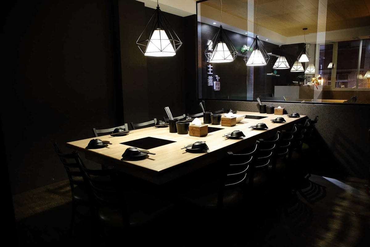 【食。中壢】健康主義精緻火鍋〜399元起平價壽喜燒吃到飽！野菜、頂級現切肉盤讓你吃到爽，CP值太高！(已歇業)