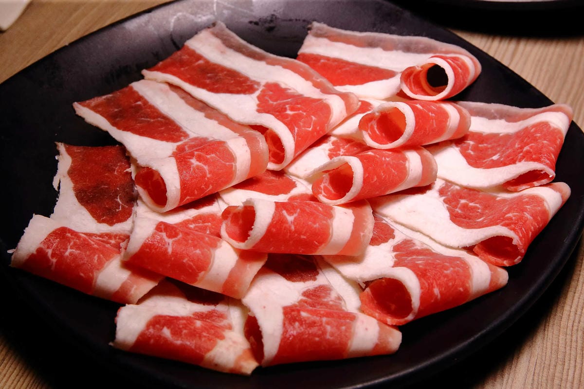 【食。中壢】健康主義精緻火鍋〜399元起平價壽喜燒吃到飽！野菜、頂級現切肉盤讓你吃到爽，CP值太高！(已歇業)