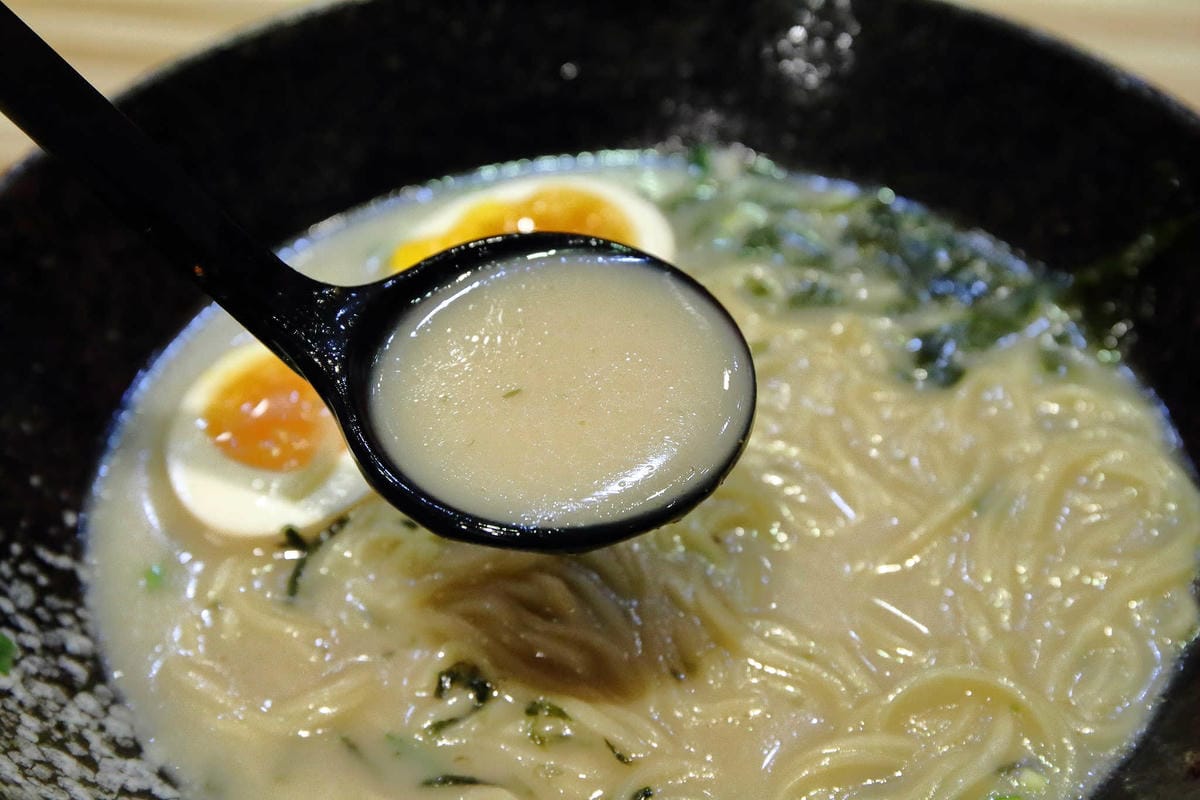 【食。永和】鬼匠拉麵〜94狂！傳說中比臉還大的鬼爪肋排拉麵！晚來吃不到…