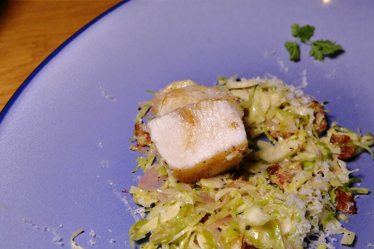 【食。台北】Que原木燒烤餐廳〜amba台北松山意舍酒店。最美麗的夜景餐廳，約會餐廳推薦！