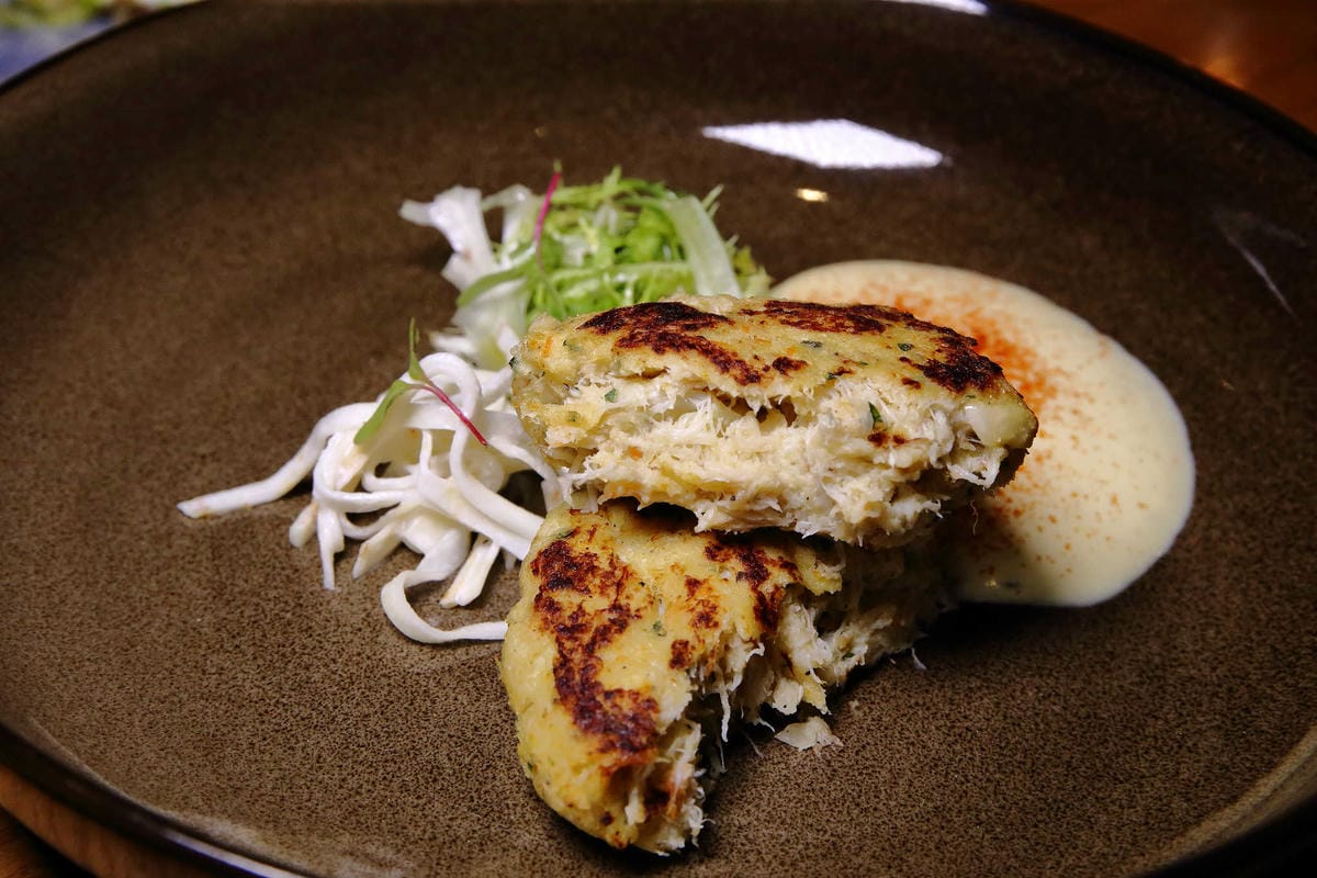 【食。台北】Que原木燒烤餐廳〜amba台北松山意舍酒店。最美麗的夜景餐廳，約會餐廳推薦！