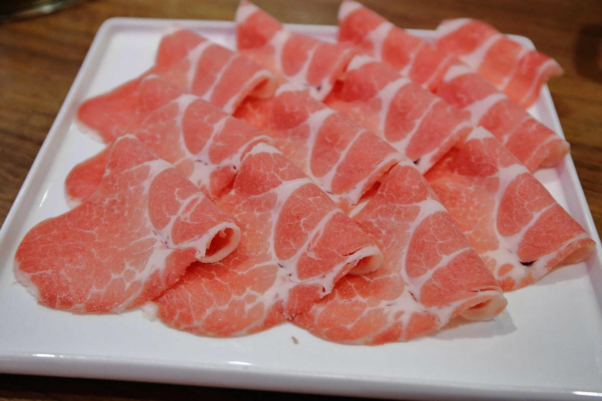 【食。中和】樂饗精緻鍋物〜中和火鍋。食材優而精緻、鍋類湯底選擇多,平價消費頂級享受