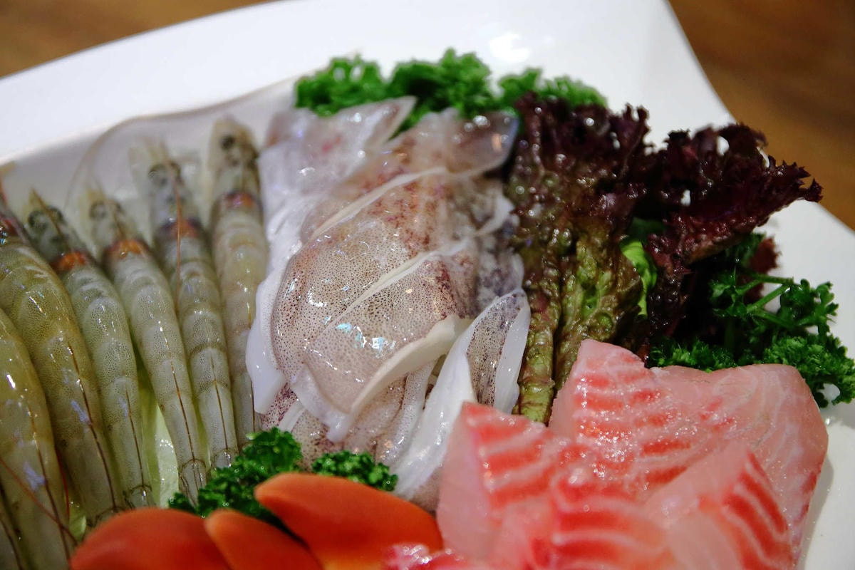 【食。中和】樂饗精緻鍋物〜中和火鍋。食材優而精緻、鍋類湯底選擇多,平價消費頂級享受