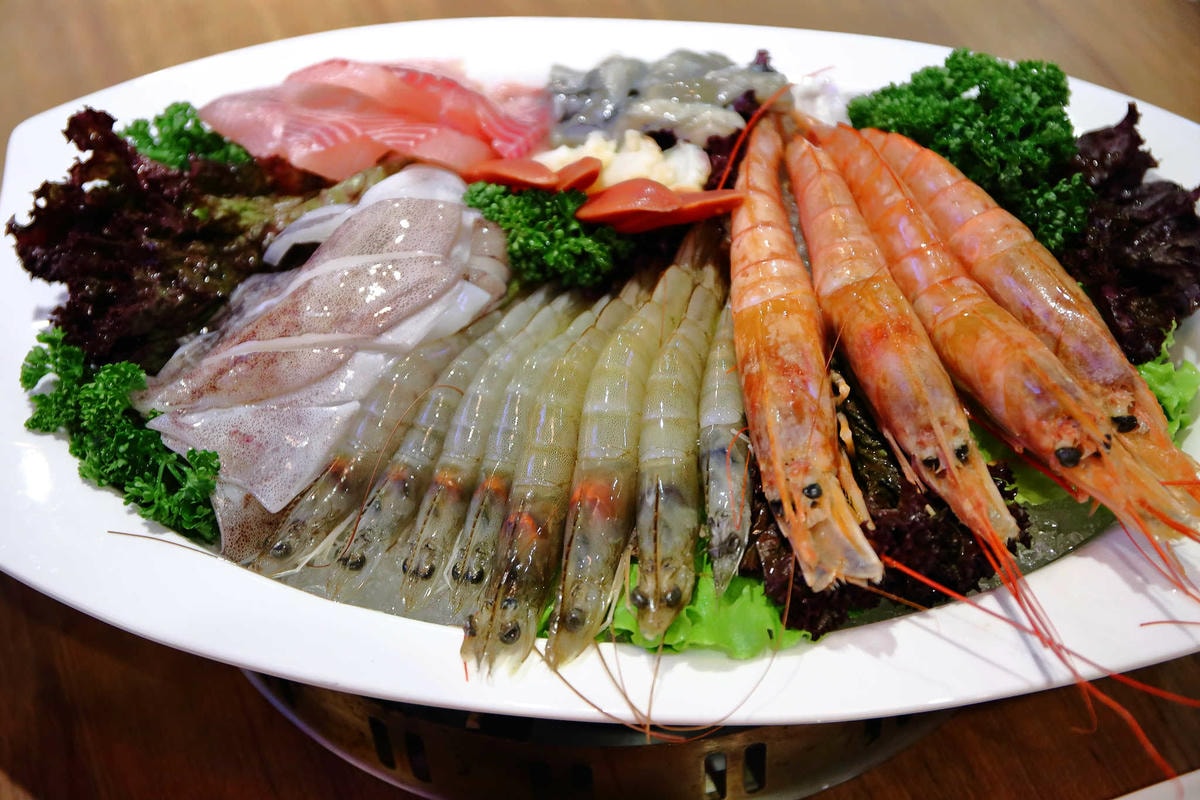 【食。中和】樂饗精緻鍋物〜中和火鍋。食材優而精緻、鍋類湯底選擇多,平價消費頂級享受