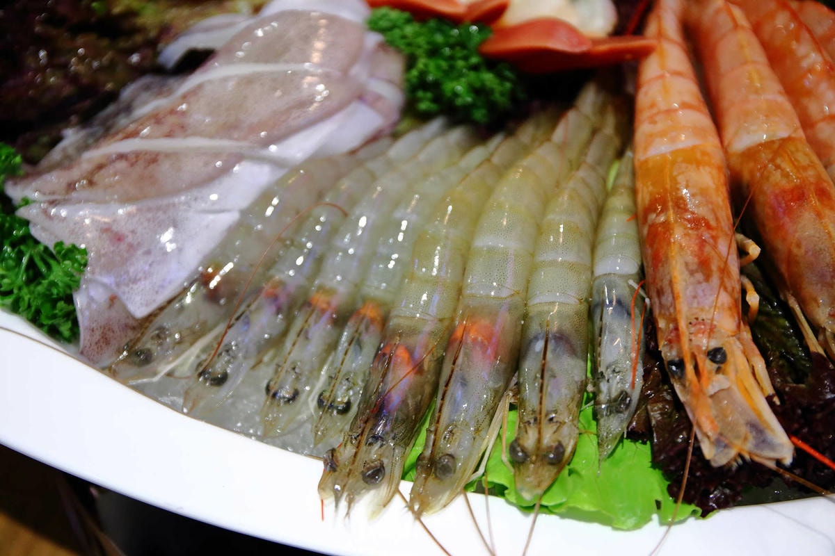 【食。中和】樂饗精緻鍋物〜中和火鍋。食材優而精緻、鍋類湯底選擇多,平價消費頂級享受