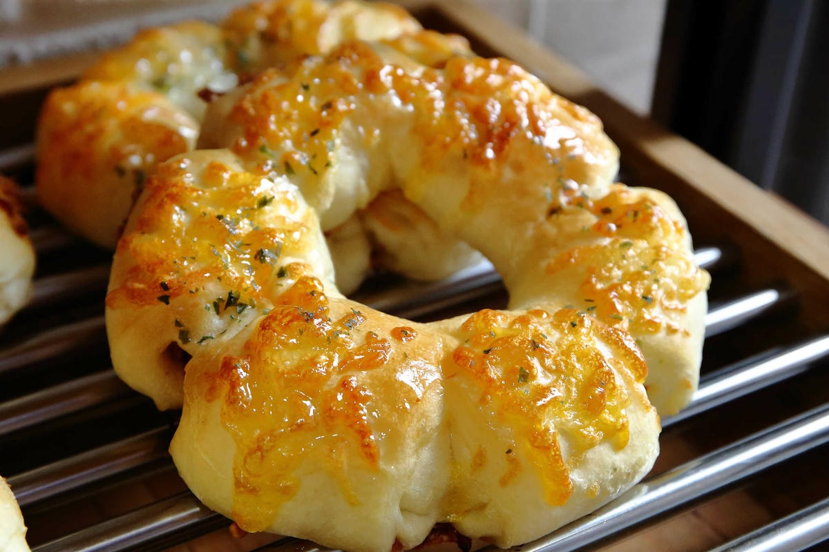 【食。新莊】許燕斌手作烘焙〜新莊麵包推薦。世界冠軍級手作烘焙,百分百手作,給您滿滿幸福的好食光