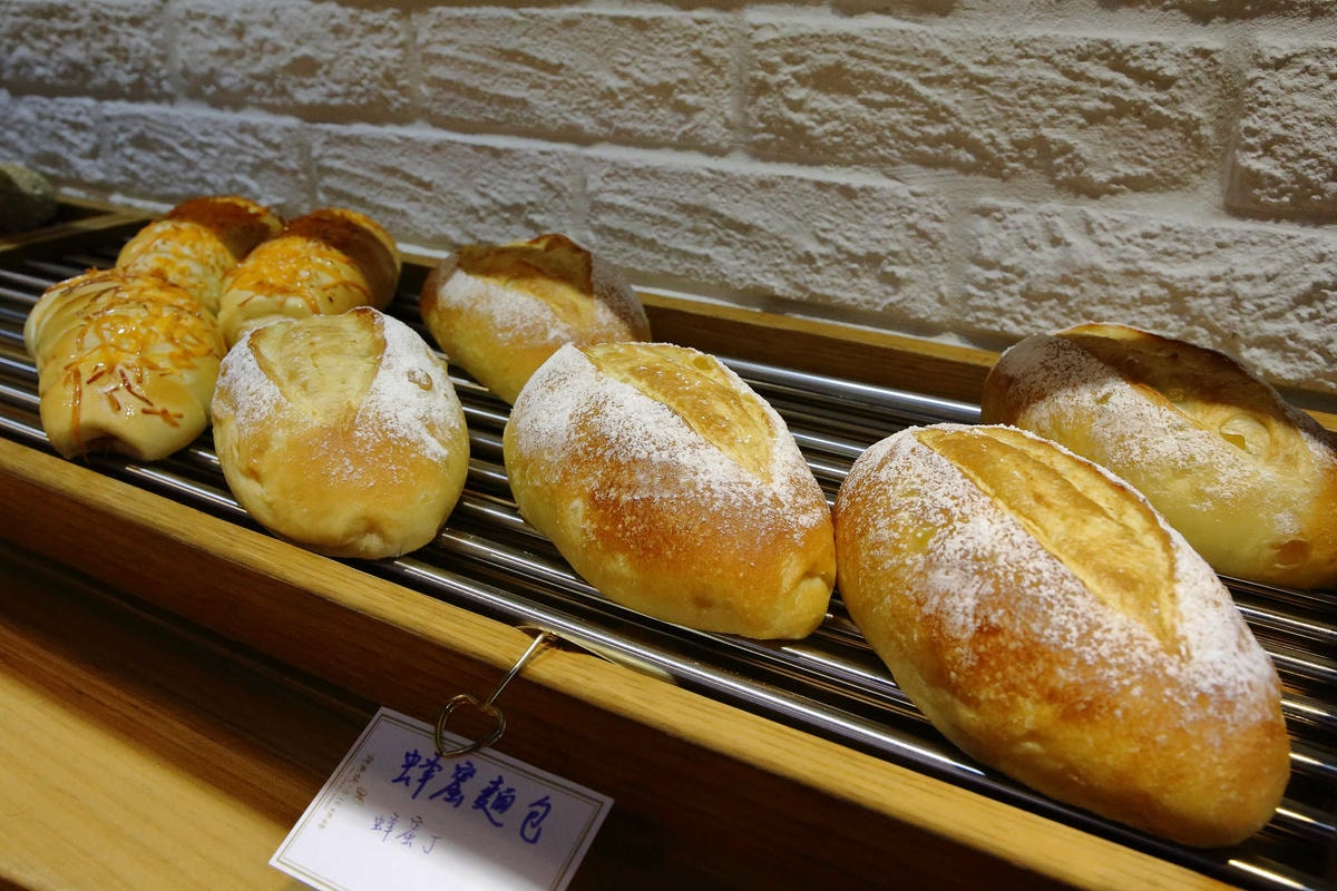 【食。新莊】許燕斌手作烘焙〜新莊麵包推薦。世界冠軍級手作烘焙,百分百手作,給您滿滿幸福的好食光