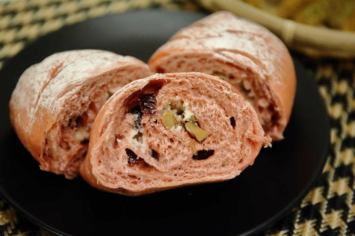 【食。新莊】許燕斌手作烘焙〜新莊麵包推薦。世界冠軍級手作烘焙,百分百手作,給您滿滿幸福的好食光