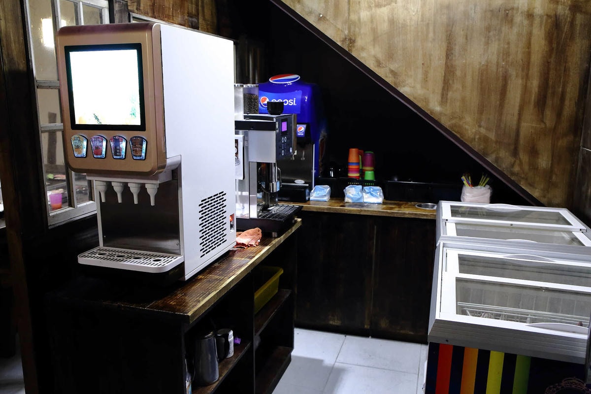 【食。內壢】一燒十味昭和園內壢省桃店〜桃園燒烤吃到飽推薦。懷舊復古主題餐廳,無肉不歡,肉食控必訪!