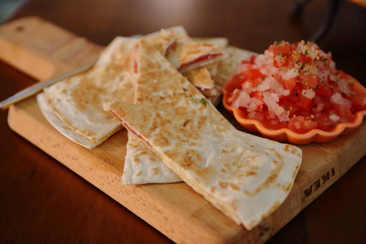 【食。桃園】鹿點咖啡 Luna桃園店〜第三家分店新開幕搶先報！帶我去月球！夢想實現，把月球搬進店裡？！