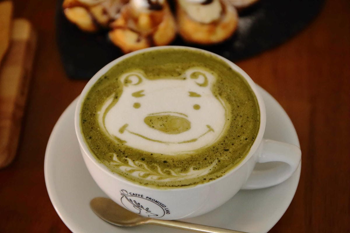 【食。桃園】鹿點咖啡 Luna桃園店〜第三家分店新開幕搶先報！帶我去月球！夢想實現，把月球搬進店裡？！