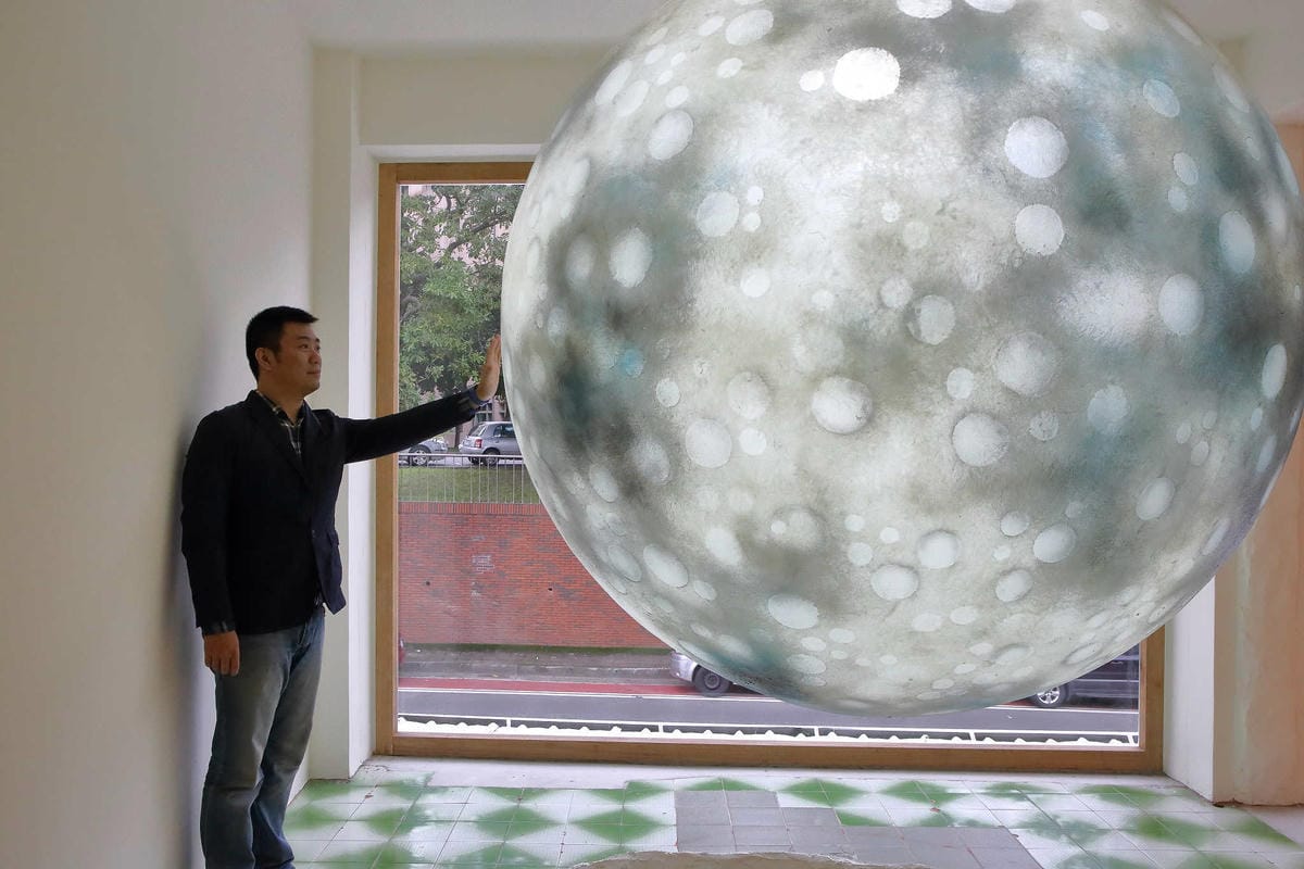 【食。桃園】鹿點咖啡 Luna桃園店〜第三家分店新開幕搶先報！帶我去月球！夢想實現，把月球搬進店裡？！