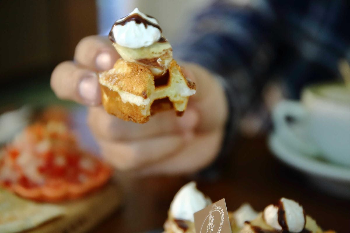【食。桃園】鹿點咖啡 Luna桃園店〜第三家分店新開幕搶先報！帶我去月球！夢想實現，把月球搬進店裡？！