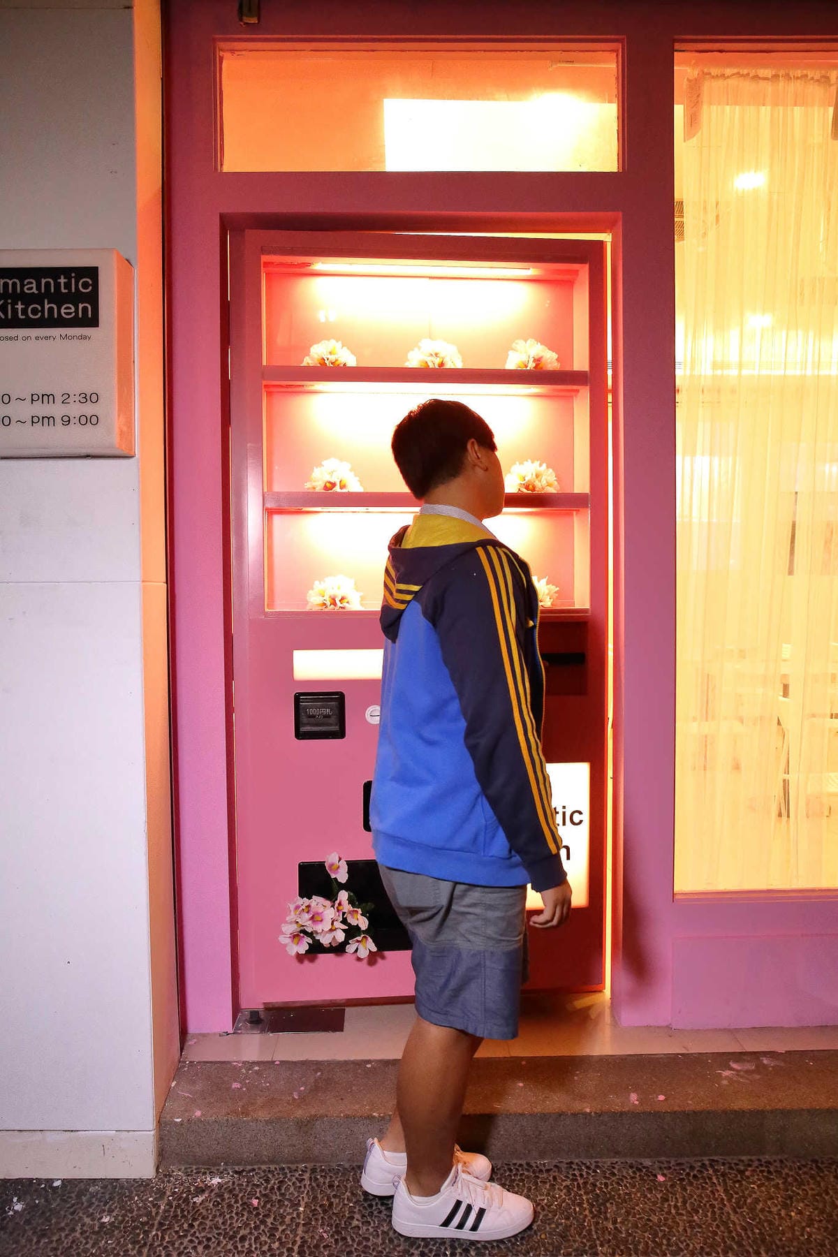 【食。桃園】浪漫廚房〜IG網紅拍照打卡新熱門粉色販賣機！夢幻粉色系餐廳，重溫韓劇甜蜜與浪漫情景❤(已歇業)