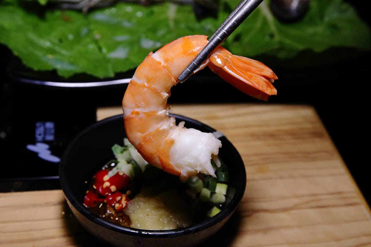 【食。板橋】金鍋盃板橋加盟店〜板橋火鍋推薦。霸氣海鮮船超浮誇！大份量滿足饕客們的味覺享受！