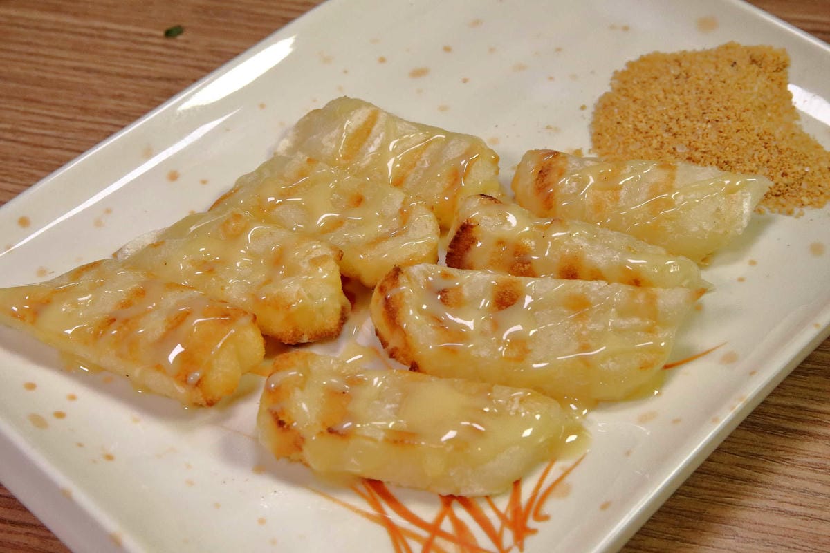 【食。台北】雞老爺藥膳桶仔雞〜市區也吃得到現烤桶仔雞！甘甜好呷涮嘴，平價消費，聚餐圍爐好所在