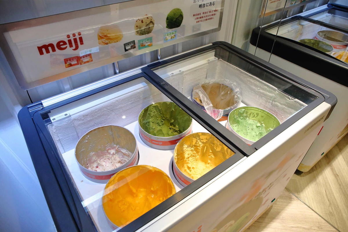 【食。中和】沸騰涮涮鍋-中山店〜中和火鍋推薦!CP值破表,平價的高級肉品專賣,環境優渥的親子用餐空間,沒吃過一定會後悔!(已歇業)