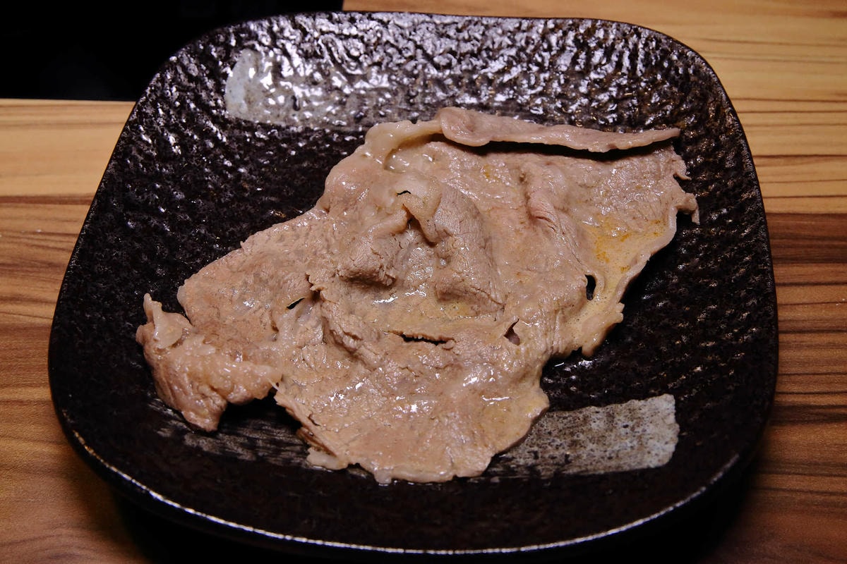 【食。中和】沸騰涮涮鍋-中山店〜中和火鍋推薦!CP值破表,平價的高級肉品專賣,環境優渥的親子用餐空間,沒吃過一定會後悔!(已歇業)