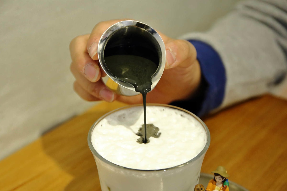 【食。桃園】有食候。紅豆(桃園店)〜藝文特區新開幕!最新IG打卡熱點,網美們都來這兒!乾燥花x冰品超好拍甜點店!(已歇業)