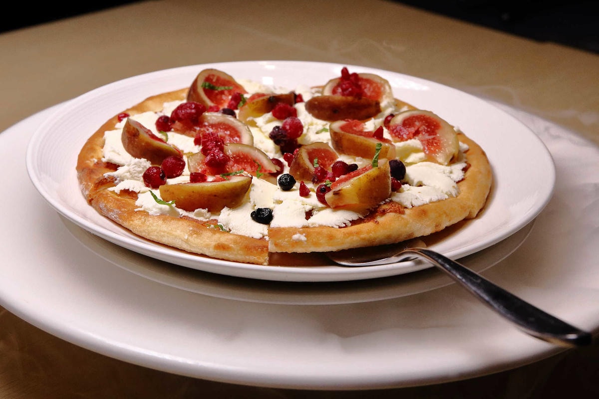 【食。台北】義大利米蘭手工窯烤披薩〜「PIZZA界霸主」現身!受封台北史上最好吃,厲害到不要不要!