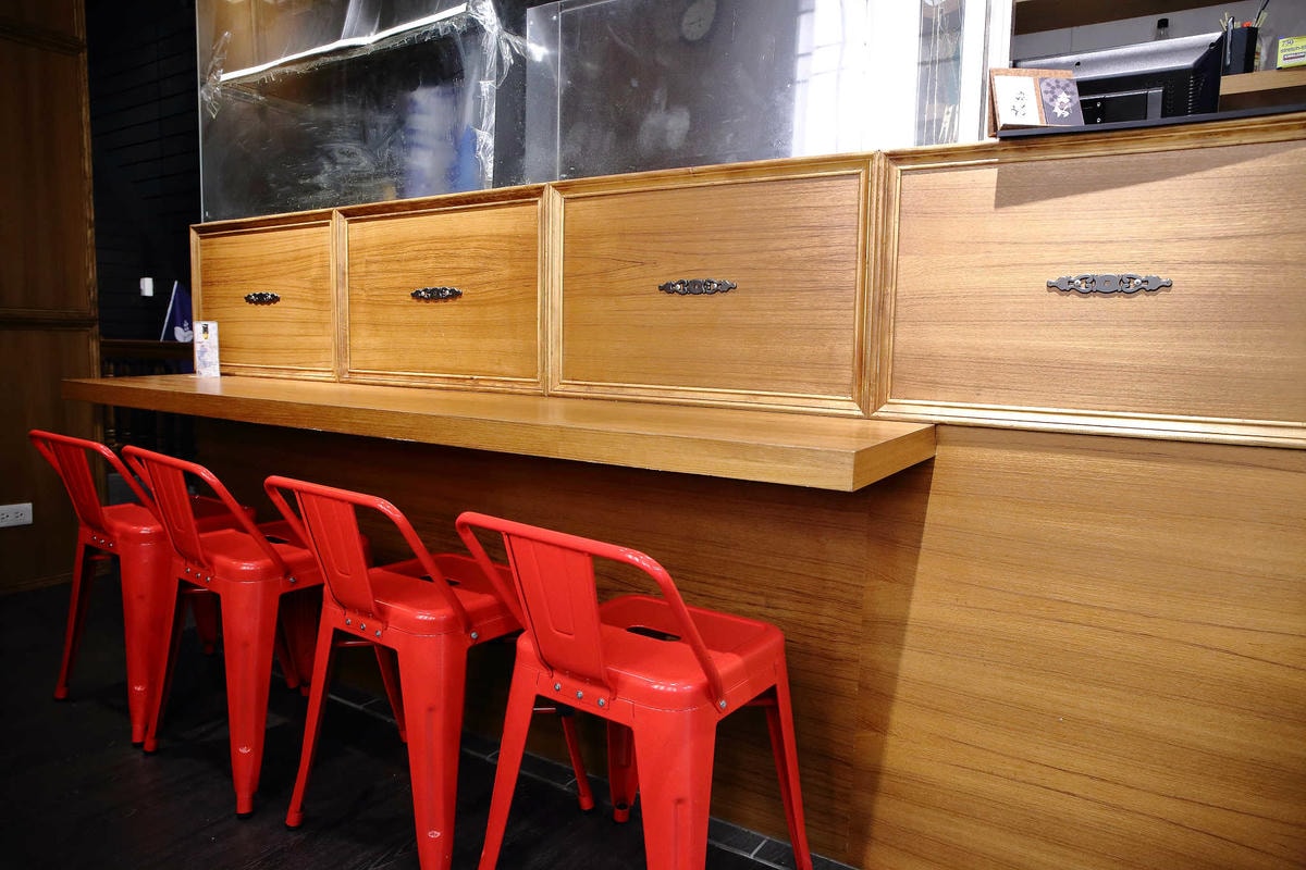 【食。新莊】次郎串燒-新莊店〜新莊串燒居酒屋。小資族下班的聚會平價居酒屋,輕鬆吃串燒、喝啤酒、大聲聊天!