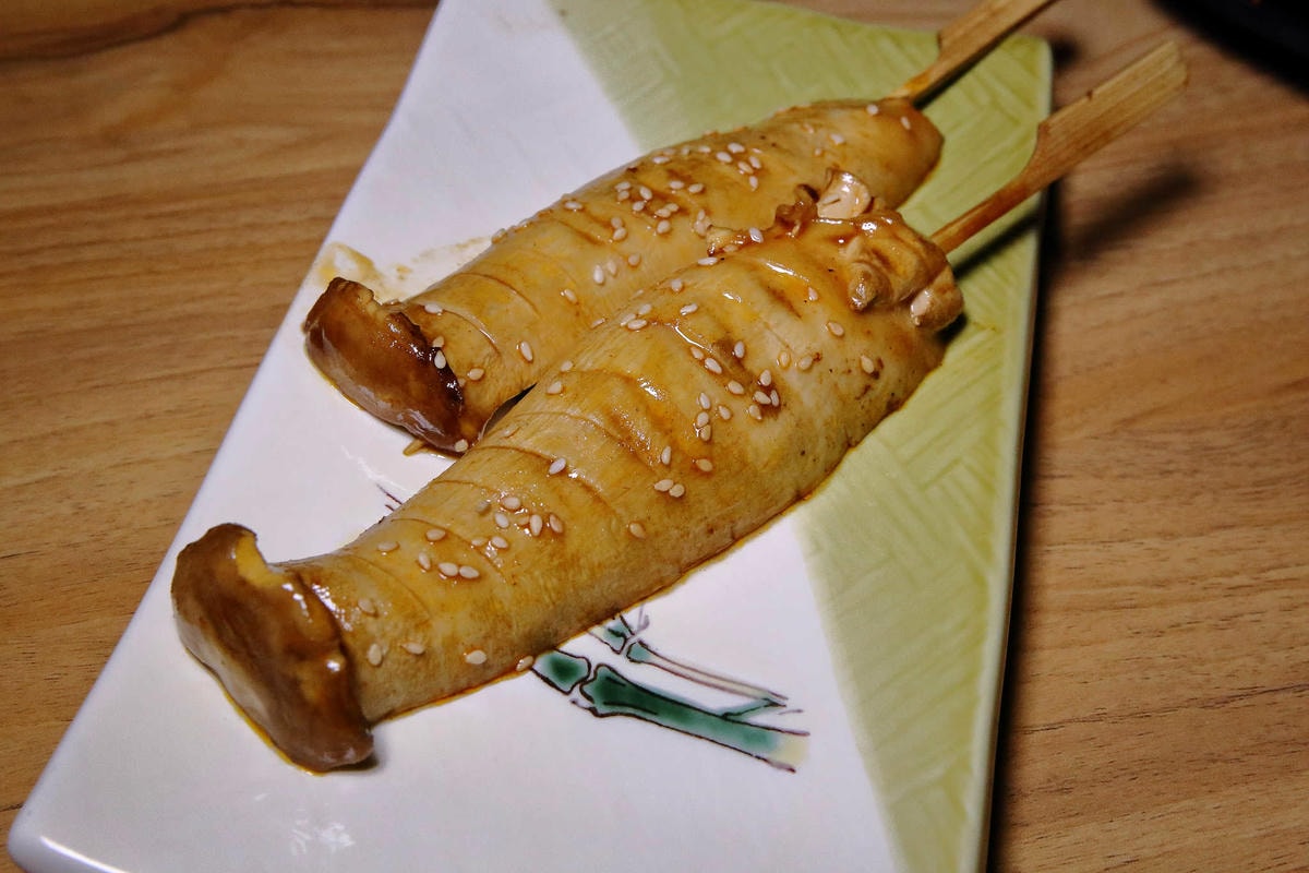 【食。新莊】次郎串燒-新莊店〜新莊串燒居酒屋。小資族下班的聚會平價居酒屋,輕鬆吃串燒、喝啤酒、大聲聊天!